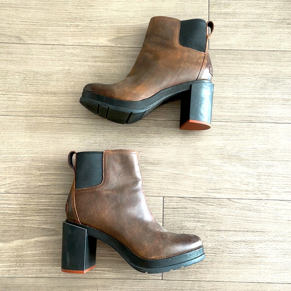 SOREL block heel platform ankle Chelsea booties brown leather waterproof